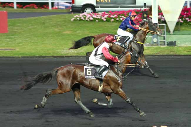 Arrivée quinté pmu PRIX ISIS à PARIS-VINCENNES