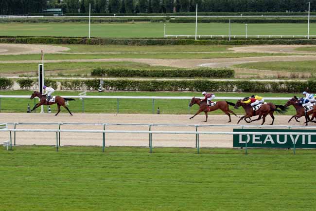 Arrivée quinté pmu PRIX D'ORBEC à DEAUVILLE