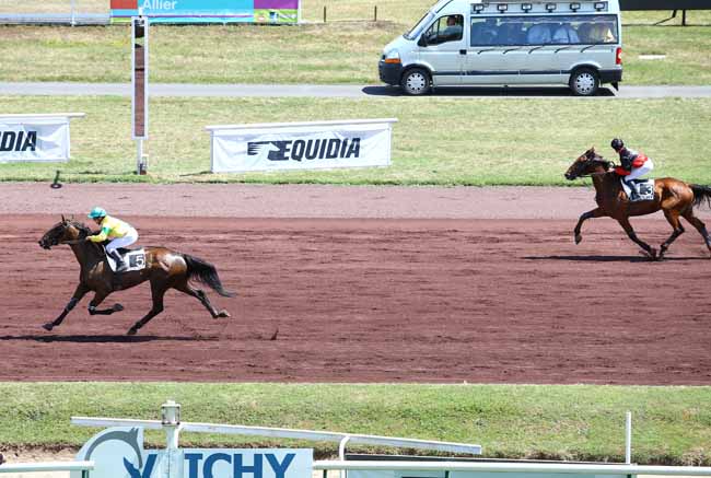 Arrivée quinté pmu PRIX DE L'INDRE à VICHY