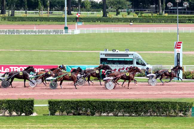 Arrivée quinté pmu PRIX DES QUINZE-VINGT à ENGHIEN