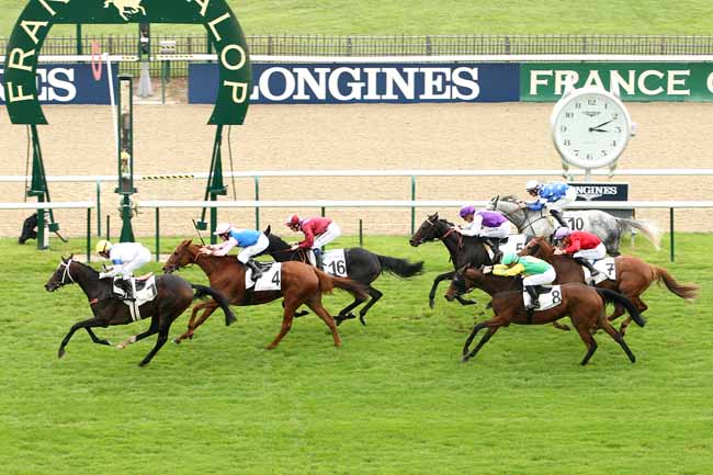 Photo d'arrivée de la course pmu PRIX JOUVENCE à CHANTILLY le Dimanche 18 octobre 2015