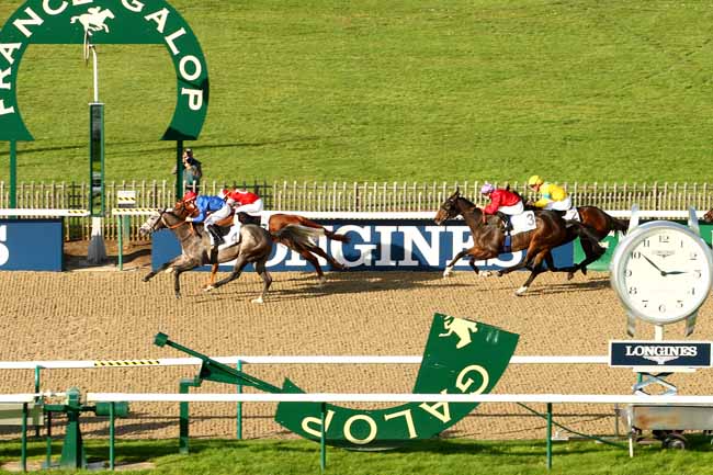 Photo d'arrivée de la course pmu PRIX KANDY à CHANTILLY le Vendredi 30 octobre 2015