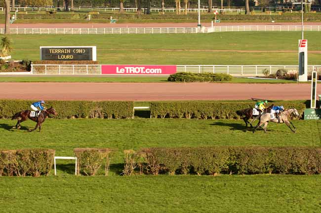 Photo d'arrivée de la course pmu PRIX DE COYE à ENGHIEN le Lundi 23 novembre 2015