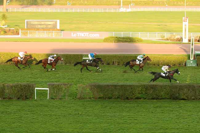 Photo d'arrivée de la course pmu PRIX DE CRAON à ENGHIEN le Lundi 23 novembre 2015