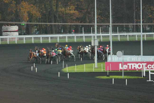 Photo d'arrivée de la course pmu PRIX DE SAVERNE à PARIS-VINCENNES le Dimanche 6 décembre 2015