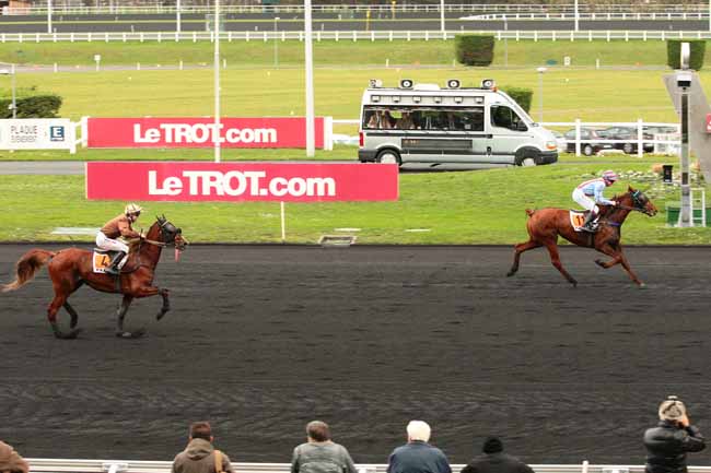 Photo d'arrivée de la course pmu PRIX DE LUCHON à PARIS-VINCENNES le Mercredi 6 janvier 2016