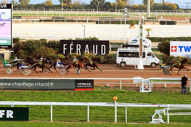 Photo d'arrivée de la course pmu PRIX HENRI ESTABLE à CAGNES-SUR-MER le Mercredi 27 janvier 2016