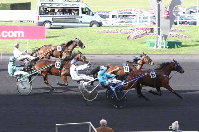 Photo d'arrivée de la course pmu PRIX LEON ZITRONE à PARIS-VINCENNES le Jeudi 11 février 2016