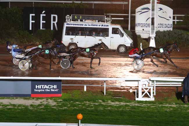 Photo d'arrivée de la course pmu PRIX DE STOCKHOLM à CAGNES-SUR-MER le Vendredi 4 mars 2016
