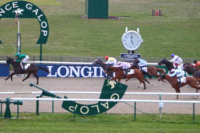 Photo d'arrivée de la course pmu PRIX DE LA REMISE NEUVE à CHANTILLY le Jeudi 10 mars 2016