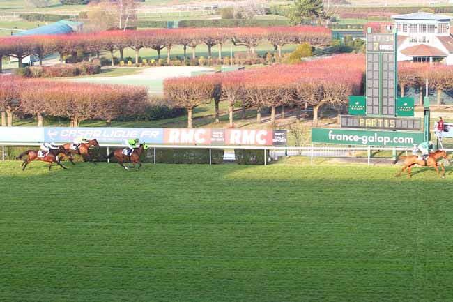 Photo d'arrivée de la course pmu PRIX D'HERBLAY à SAINT-CLOUD le Samedi 12 mars 2016
