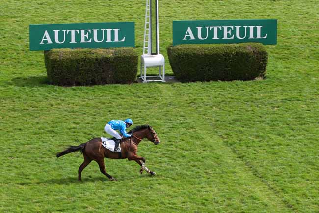 Photo d'arrivée de la course pmu PRIX LUTTEUR III à AUTEUIL le Dimanche 27 mars 2016