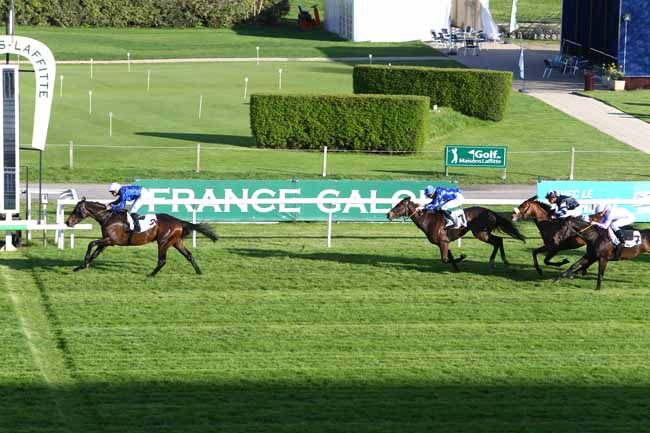 Photo d'arrivée de la course pmu PRIX AVENGER à MAISONS-LAFFITTE le Mercredi 13 avril 2016