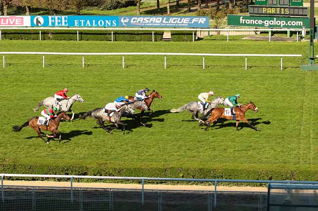 Photo d'arrivée de la course pmu PRIX DE LA COTE D'AZUR à SAINT-CLOUD le Lundi 18 avril 2016