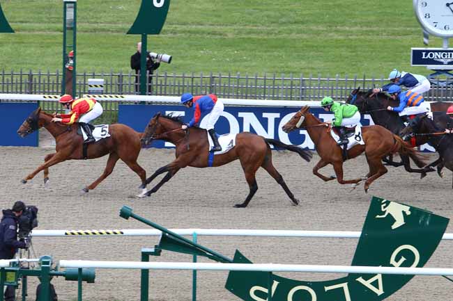 Photo d'arrivée de la course pmu PRIX DE LA GRANDE MARE à CHANTILLY le Jeudi 28 avril 2016