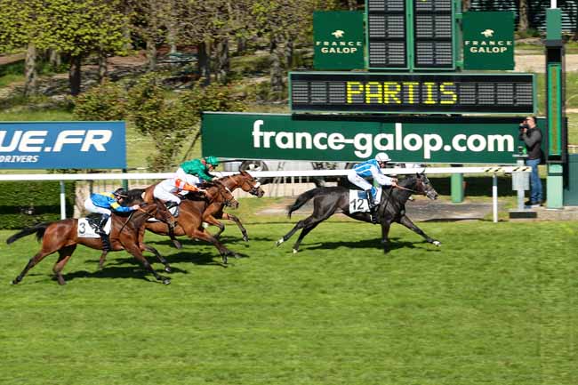 Photo d'arrivée de la course pmu PRIX NOBILIARY à SAINT-CLOUD le Dimanche 1 mai 2016