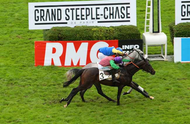 Photo d'arrivée de la course pmu PRIX FERDINAND DUFAURE à AUTEUIL le Dimanche 22 mai 2016