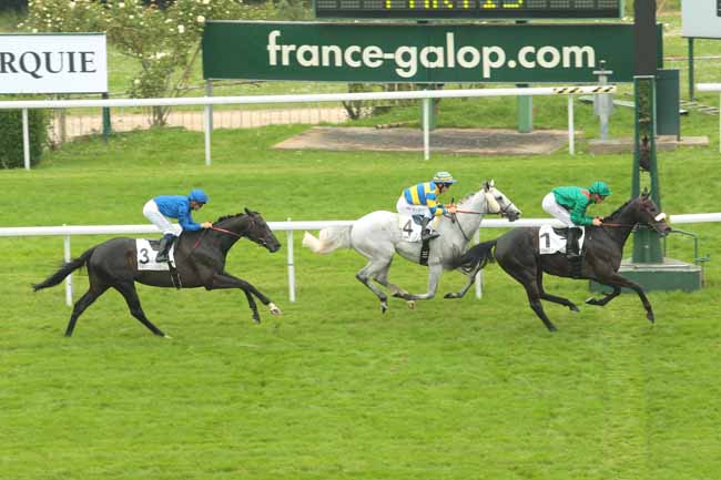 Photo d'arrivée de la course pmu PRIX VICOMTESSE VIGIER à SAINT-CLOUD le Dimanche 29 mai 2016