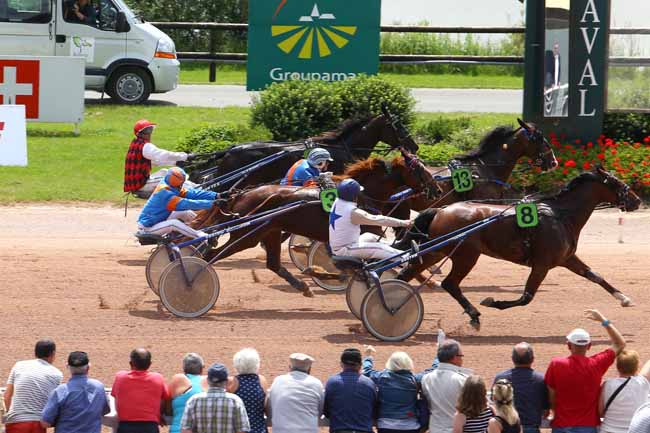 Photo d'arrivée de la course pmu PRIX INOV'DIA (GR B) à LAVAL le Mercredi 8 juin 2016