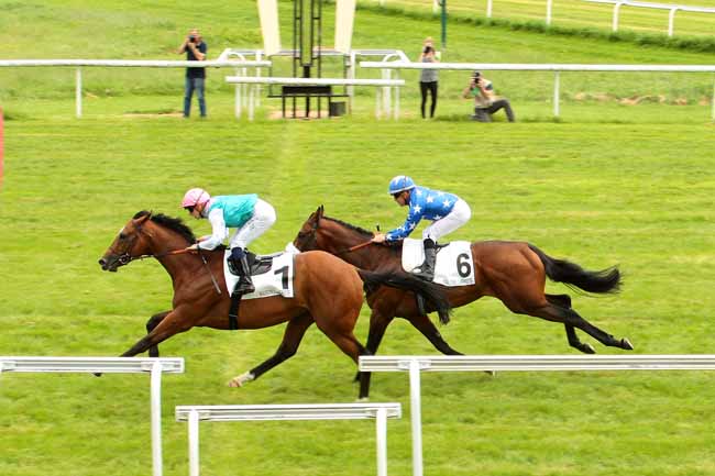 Photo d'arrivée de la course pmu PRIX CARACALLA à MAISONS-LAFFITTE le Mercredi 29 juin 2016