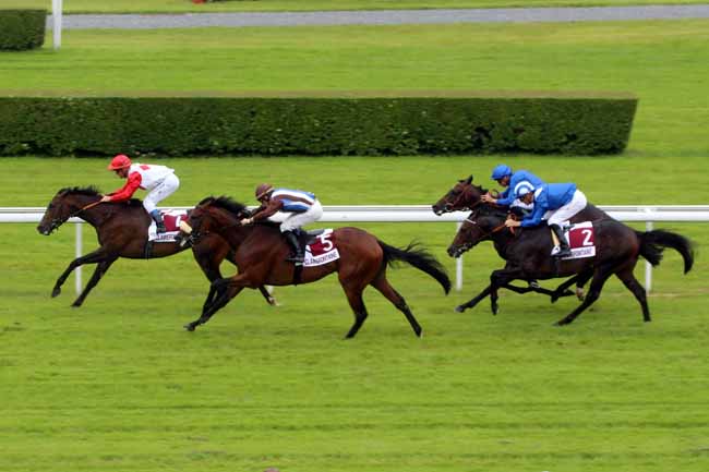 Photo d'arrivée de la course pmu PRIX BERING à CLAIREFONTAINE le Vendredi 1 juillet 2016