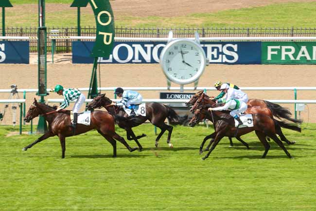 Photo d'arrivée de la course pmu PRIX CHLOE à CHANTILLY le Dimanche 10 juillet 2016