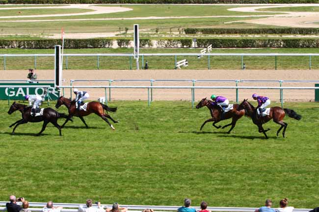 Photo d'arrivée de la course pmu PRIX DES MARETTES à DEAUVILLE le Mardi 9 août 2016