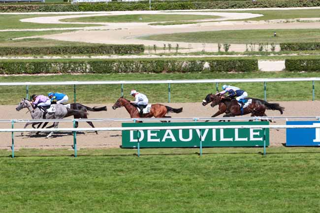 Photo d'arrivée de la course pmu PRIX DU MONT CANISY à DEAUVILLE le Mardi 9 août 2016