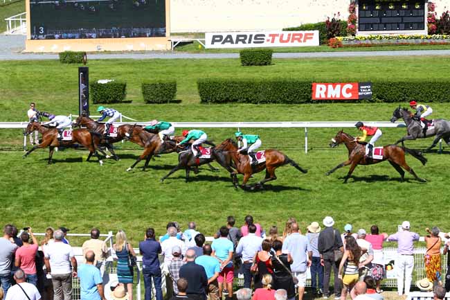 Photo d'arrivée de la course pmu PRIX ARGUMENT à CLAIREFONTAINE le Lundi 22 août 2016