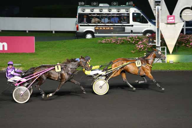 Photo d'arrivée de la course pmu PRIX BRUNA à PARIS-VINCENNES le Vendredi 23 septembre 2016