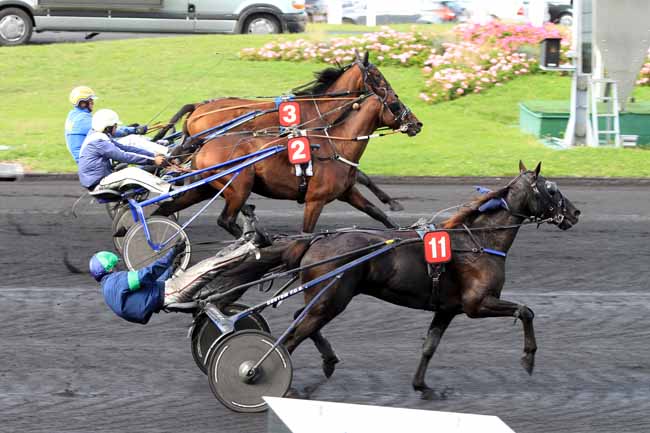 Photo d'arrivée de la course pmu PRIX DE NANCY à PARIS-VINCENNES le Dimanche 25 septembre 2016