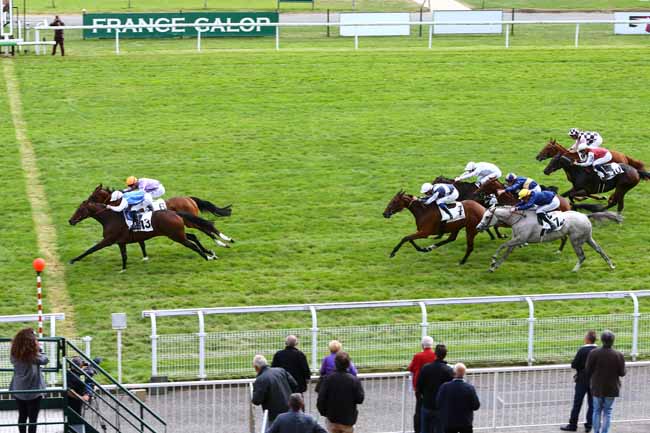 Photo d'arrivée de la course pmu PRIX TENEBREUSE à MAISONS-LAFFITTE le Lundi 26 septembre 2016