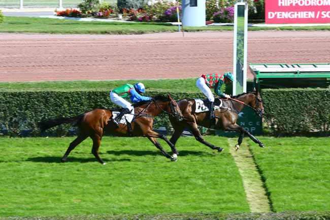 Photo d'arrivée de la course pmu PRIX D'AIX à ENGHIEN le Mardi 27 septembre 2016
