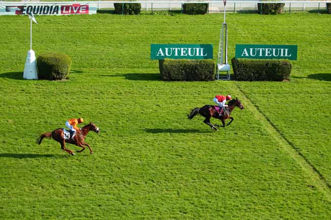 Photo d'arrivée de la course pmu PRIX ANDRE ADELE à AUTEUIL le Dimanche 9 octobre 2016