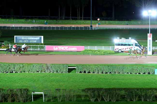 Photo d'arrivée de la course pmu PRIX DU PONT ROYAL à ENGHIEN le Jeudi 20 octobre 2016