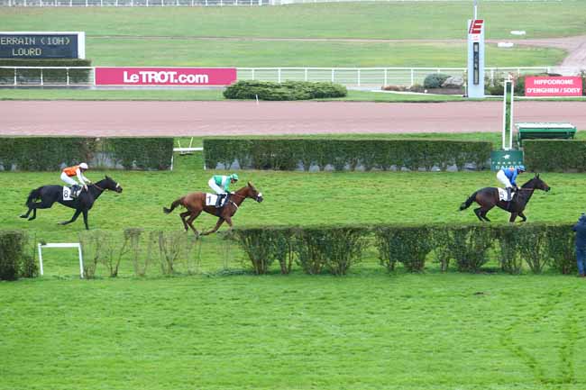 Photo d'arrivée de la course pmu PRIX DU SIMPLON à ENGHIEN le Lundi 7 novembre 2016