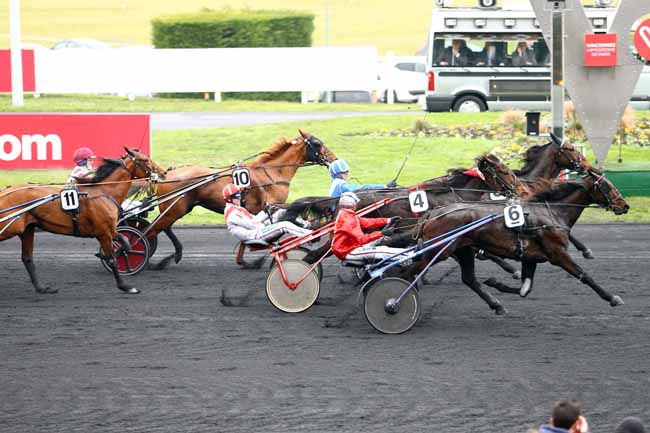 Photo d'arrivée de la course pmu PRIX DE TONNAC-VILLENEUVE à PARIS-VINCENNES le Dimanche 8 janvier 2017