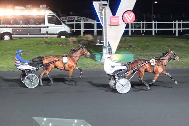 Photo d'arrivée de la course pmu PRIX DE MAISONS-LAFFITTE à PARIS-VINCENNES le Dimanche 22 janvier 2017