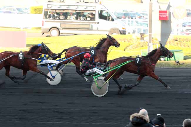 Photo d'arrivée de la course pmu PRIX BELLINO II à PARIS-VINCENNES le Dimanche 22 janvier 2017
