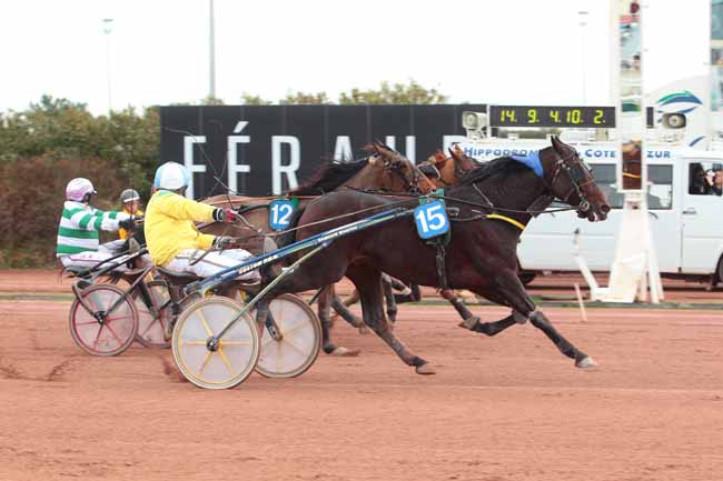 Photo d'arrivée de la course pmu PRIX GRACE DUCAL à CAGNES-SUR-MER le Mardi 7 février 2017