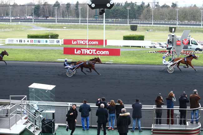 Photo d'arrivée de la course pmu PRIX DE L'ILLE-ET-VILAINE à PARIS-VINCENNES le Mercredi 8 février 2017