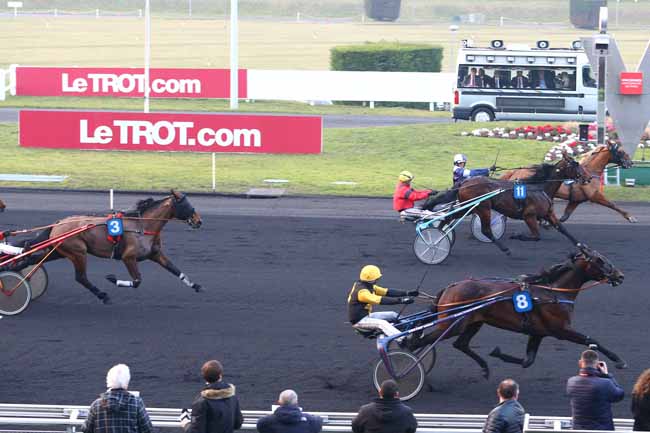 Photo d'arrivée de la course pmu PRIX DE MARCENAT à PARIS-VINCENNES le Jeudi 16 février 2017