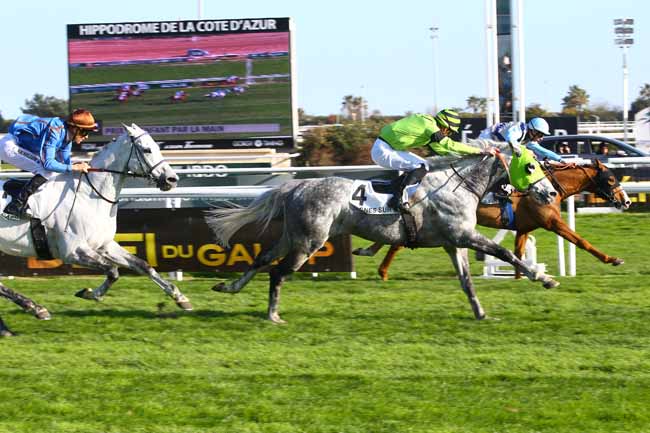 Photo d'arrivée de la course pmu PRIX UN ENFANT PAR LA MAIN à CAGNES-SUR-MER le Samedi 25 février 2017