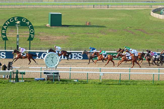 Photo d'arrivée de la course pmu PRIX DES PISTES à CHANTILLY le Vendredi 10 mars 2017
