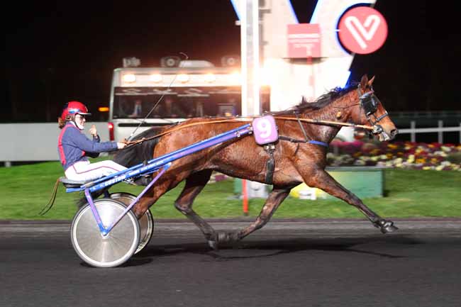 Photo d'arrivée de la course pmu PRIX LUTETIA à PARIS-VINCENNES le Mardi 21 mars 2017