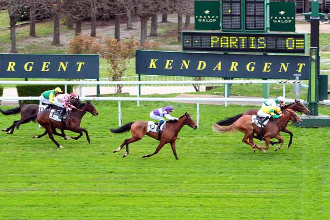 Photo d'arrivée de la course pmu PRIX DE LA GASCOGNE à SAINT-CLOUD le Jeudi 23 mars 2017