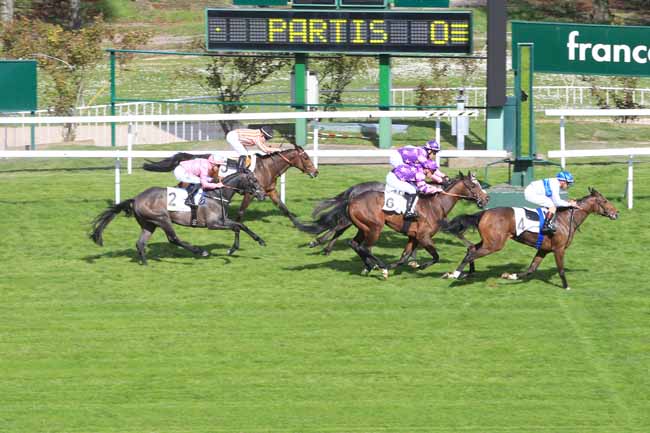 Photo d'arrivée de la course pmu PRIX DE CHATOU à SAINT-CLOUD le Mardi 28 mars 2017
