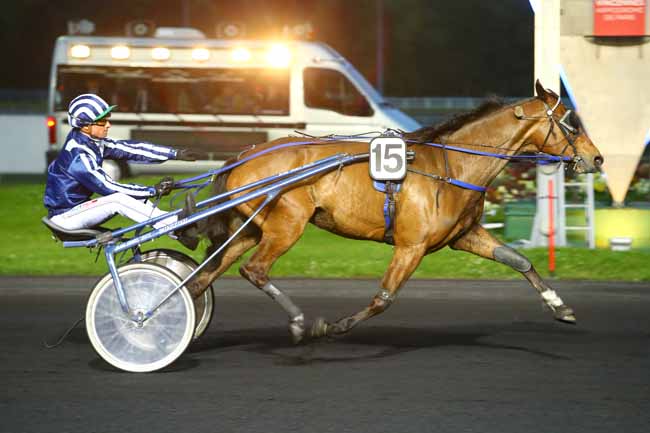 Photo d'arrivée de la course pmu PRIX EUKRATE à PARIS-VINCENNES le Vendredi 14 avril 2017