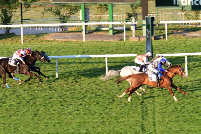 Photo d'arrivée de la course pmu PRIX BALBO à SAINT-CLOUD le Mercredi 19 avril 2017
