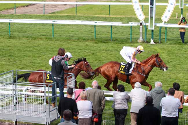 Photo d'arrivée de la course pmu PRIX DU THEATRE FRANCAIS à COMPIEGNE le Lundi 24 avril 2017